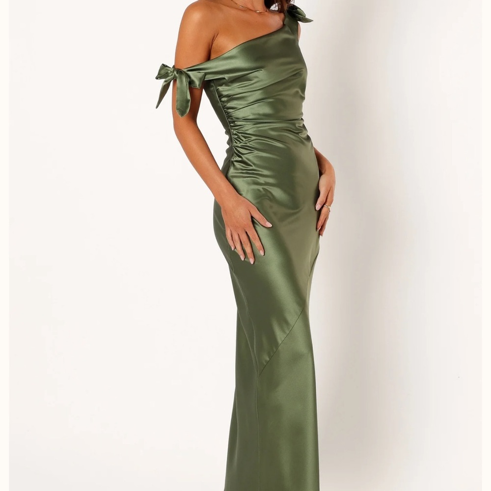 Petal & Pup One Shoulder Satin Dress in Olive